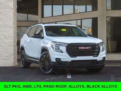 Used 2022 GMC Terrain SLT w/ Tech Package