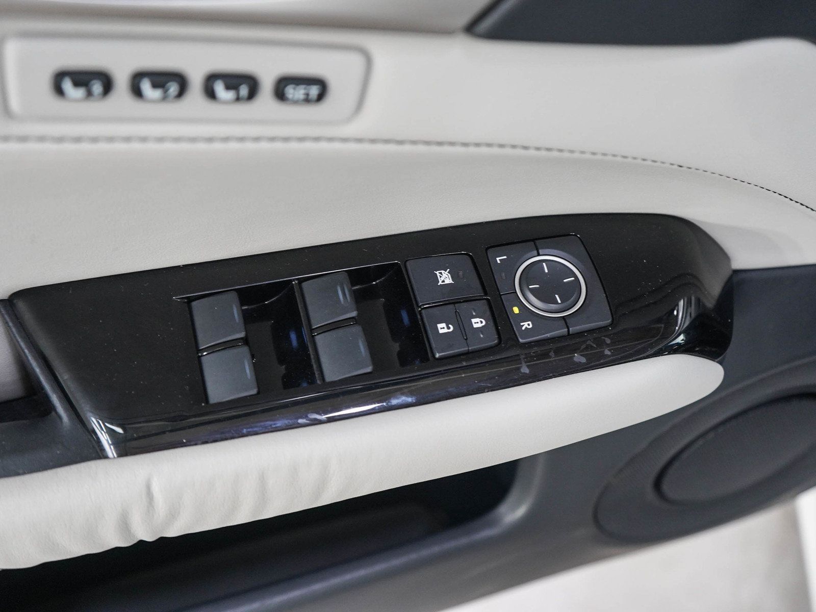 Used 2013 Lexus GS 350 AWD w/ Premium Pkg image 18