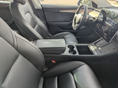 Used 2021 Tesla Model 3 Standard Range Plus image 7