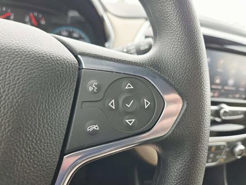 Certified 2022 Chevrolet Traverse LS image 19