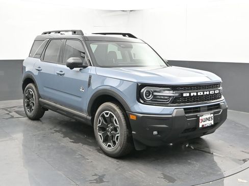 New 2025 Ford Bronco Sport Outer Banks w/ Outer Banks Tech Package+ AWD/4WD image 5