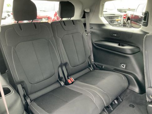Used 2022 Jeep Grand Cherokee L Laredo w/ Luxury Tech Group I AWD/4WD image 58