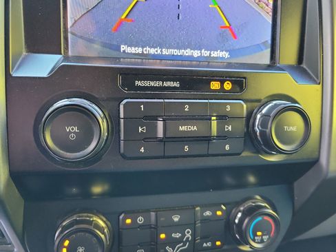 Used 2020 Ford F350 XLT image 23