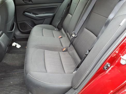 Used 2023 Nissan Altima 2.5 SV image 9