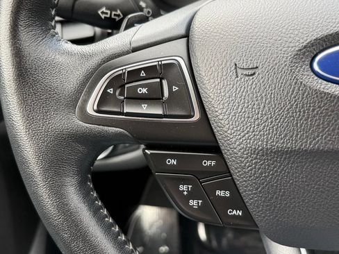 Used 2017 Ford Escape Titanium AWD/4WD image 27