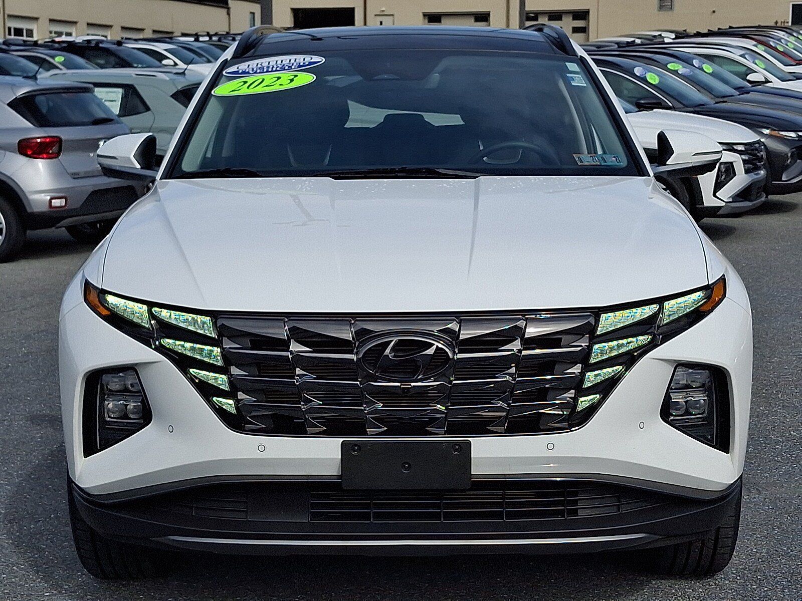 Certified 2023 Hyundai Tucson Limited AWD/4WD image 2