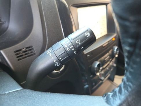 Used 2019 Ford Explorer XLT w/ Equipment Group 202A AWD/4WD image 54
