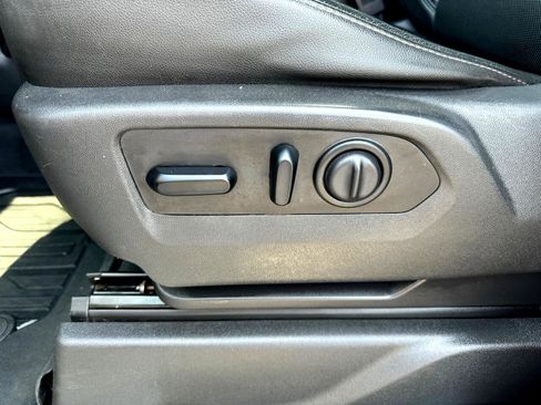 Used 2019 GMC Sierra 1500 SLT w/ SLT Premium Plus Package image 18