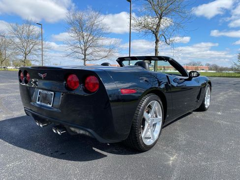 Used 2006 Chevrolet Corvette Convertible w/ Preferred Equipment Group RWD image 9
