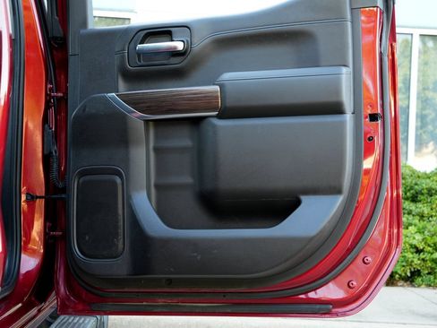 Used 2021 Chevrolet Silverado 1500 LT Trail Boss w/ Convenience Package II AWD/4WD image 39