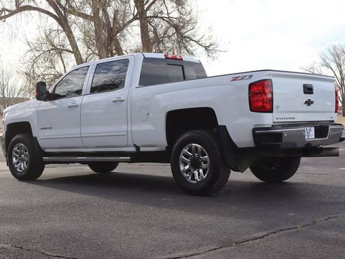 Used 2017 Chevrolet Silverado 2500 LT w/ LT Convenience Package AWD/4WD image 7