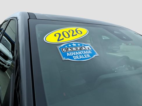 Used 2026 Chevrolet Traverse LT w/ Midnight/Sport Edition AWD/4WD image 9