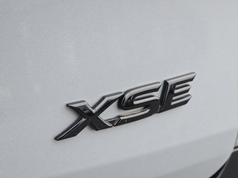 Used 2025 Toyota Sienna XSE w/ XSE Premium Package image 26