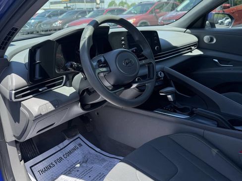 Used 2022 Hyundai Elantra SEL w/ Cargo Package FWD image 23