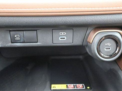 Used 2024 Toyota Grand Highlander AWD Hybrid image 23