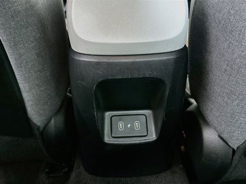 Used 2024 Hyundai Elantra Limited FWD image 29