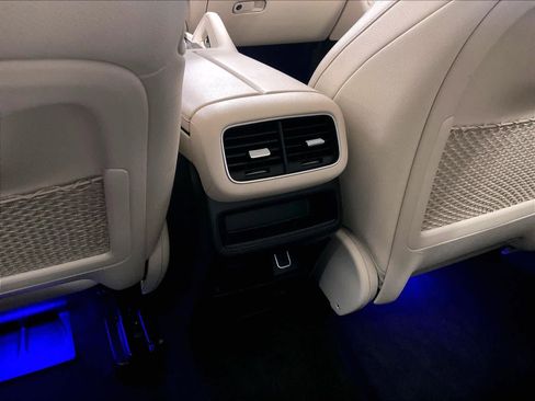 Used 2021 Mercedes-Benz GLE 350 4MATIC image 28