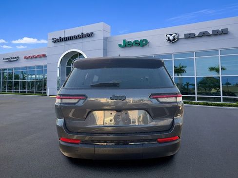 New 2025 Jeep Grand Cherokee L Altitude RWD image 6