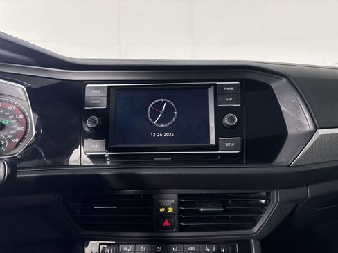 Used 2019 Volkswagen Jetta R-Line w/ R-Line Cold Weather Package image 7