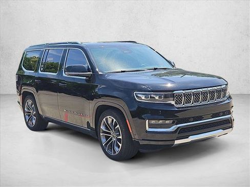 Used 2023 Jeep Grand Wagoneer Series III AWD/4WD image 3
