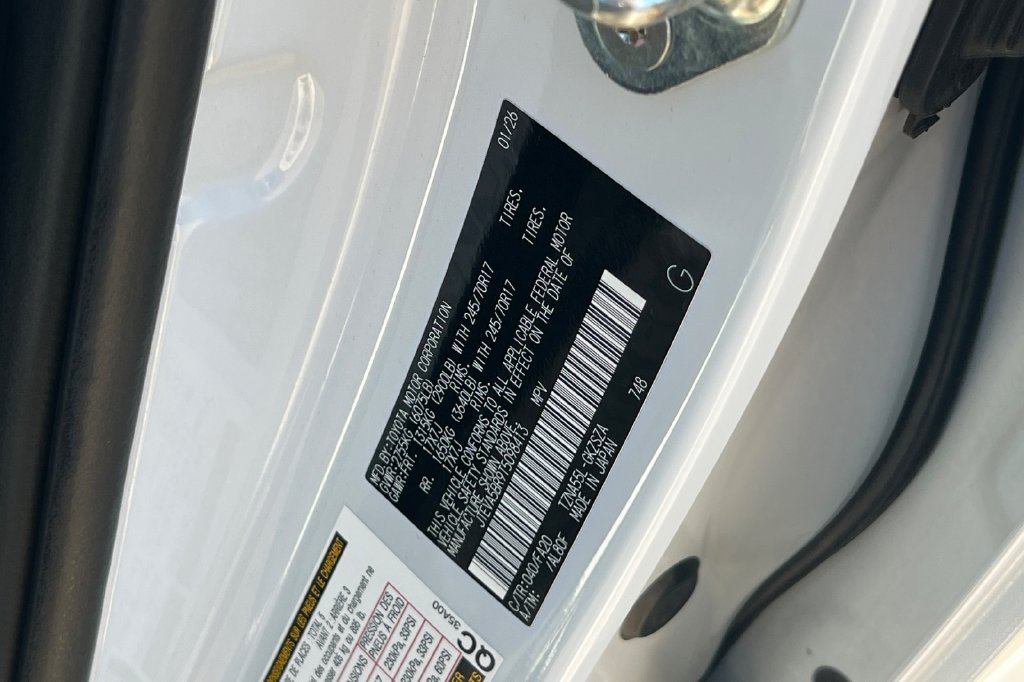 Certified 2026 Toyota 4Runner SR5 AWD/4WD image 31