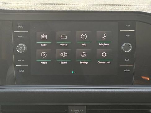 Used 2024 Volkswagen Jetta SEL FWD image 16