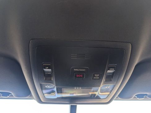 Used 2017 Lexus RC 200t F Sport image 21