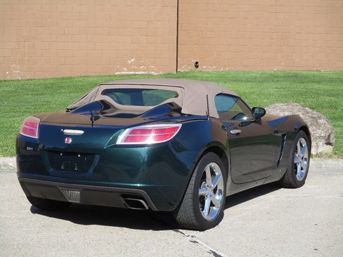 Used 2008 Saturn Sky w/ Premium Trim Package RWD image 15