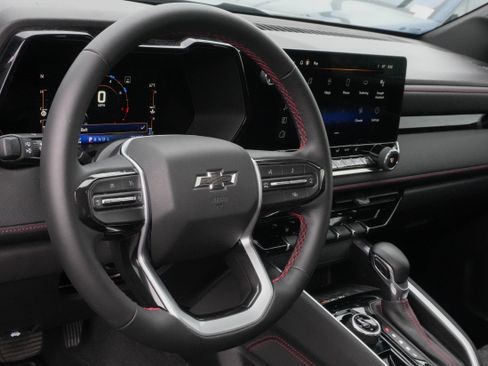 Used 2023 Chevrolet Colorado Z71 w/ Z71 Convenience Package 2 AWD/4WD image 9