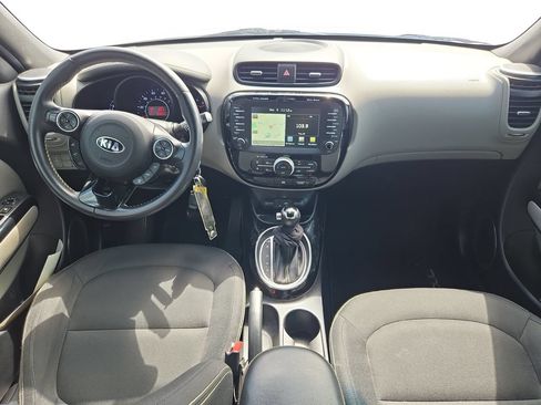 Used 2015 Kia Soul + w/ Audio Package FWD image 9