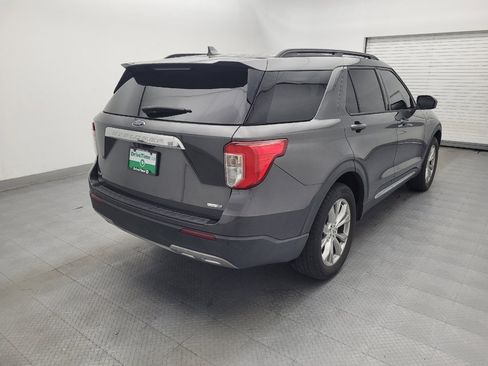 Used 2020 Ford Explorer XLT w/ Equipment Group 202A AWD/4WD image 9