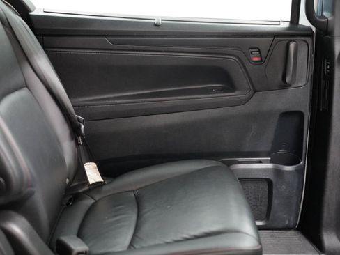 Used 2023 Honda Odyssey Sport image 37
