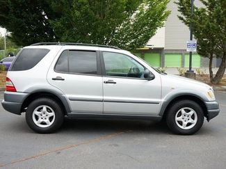 Used 1998 Mercedes-Benz ML 320 4MATIC video 2