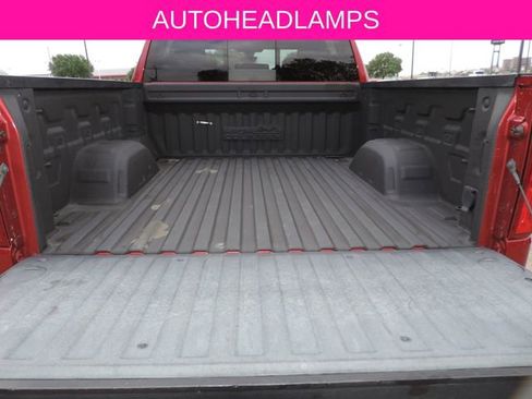 Used 2019 Chevrolet Silverado 1500 High Country w/ Technology Package image 12