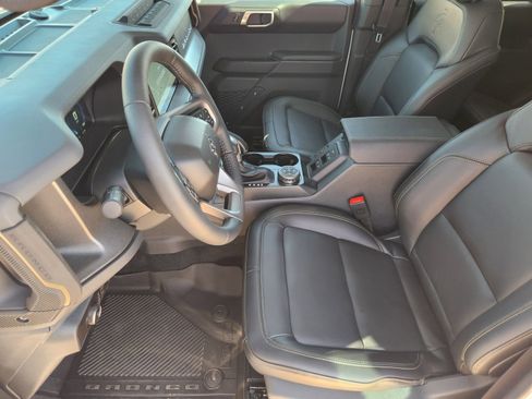 New 2026 Ford Bronco Badlands image 13