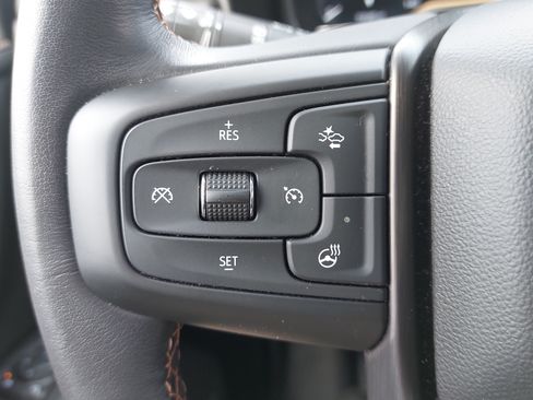 Used 2022 GMC Yukon XL AT4 AWD/4WD image 19