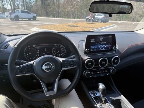 Used 2025 Nissan Sentra SR w/ Midnight Edition image 6