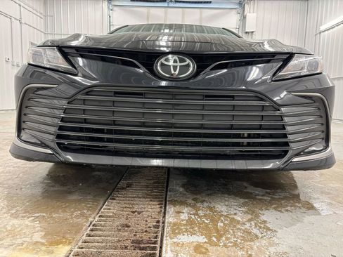 Used 2023 Toyota Camry LE FWD image 11