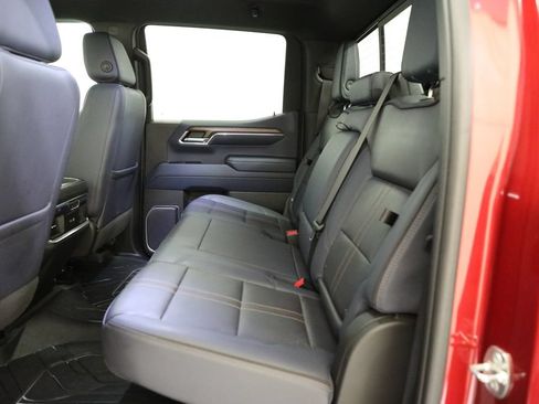 Certified 2023 Chevrolet Silverado 1500 High Country w/ Technology Package AWD/4WD image 12