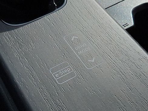 Certified 2023 Nissan Ariya AWD image 23