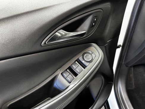 Used 2025 Buick Encore GX Preferred image 27