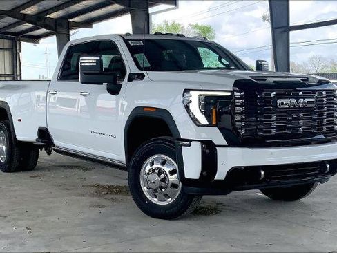 New 2026 GMC Sierra 3500 Denali Ultimate AWD/4WD image 15
