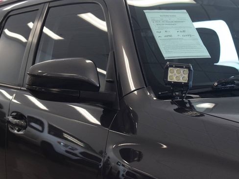 Used 2015 Toyota 4Runner Trail AWD/4WD image 10