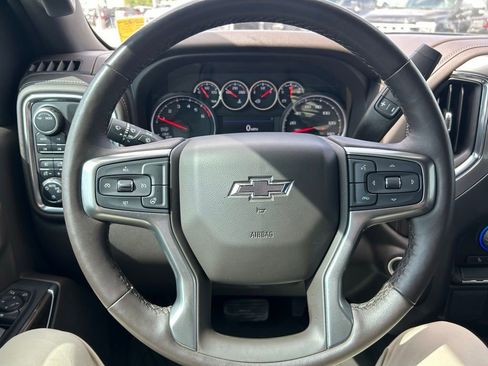 Used 2022 Chevrolet Silverado 1500 RST w/ Z71 Off-Road Package AWD/4WD image 17
