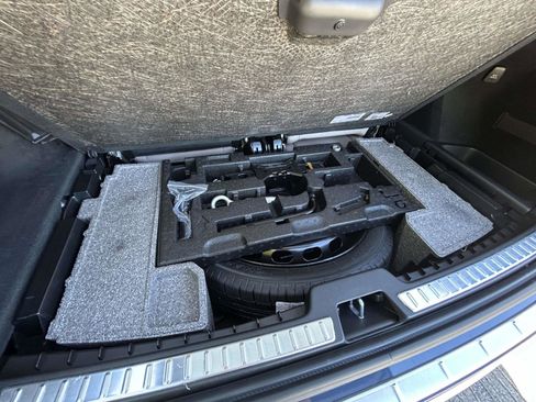 New 2026 Volvo XC90 B6 Plus w/ Protection Package Premier image 17