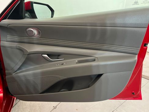 Used 2023 Hyundai Elantra SEL w/ Convenience Package FWD image 22
