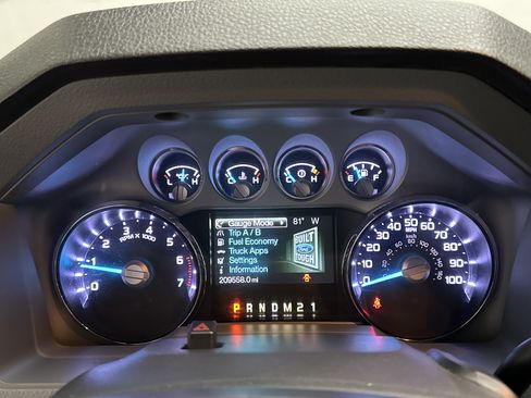 Used 2011 Ford F250 XLT w/ XLT Premium Pkg AWD/4WD image 23