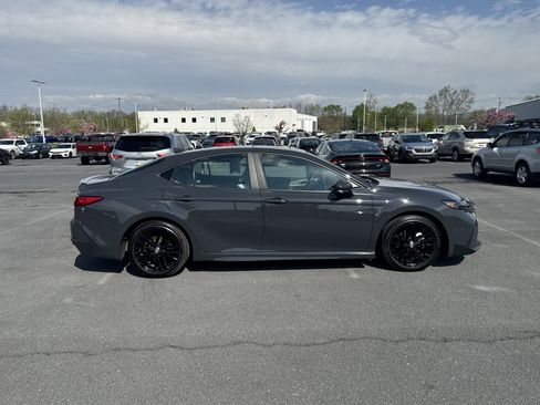 Used 2025 Toyota Camry SE w/ Multimedia Upgrade Package image 30