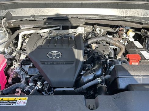 Certified 2025 Toyota Grand Highlander XLE image 25