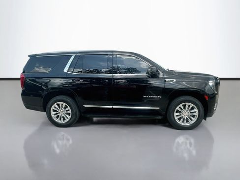 Used 2024 GMC Yukon SLT w/ SLT Luxury Package RWD image 4